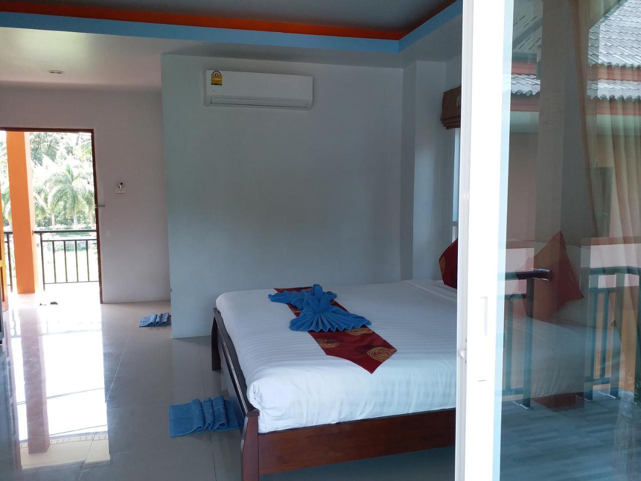 Tamarind Lanta Resort Ko Lanta Exterior foto