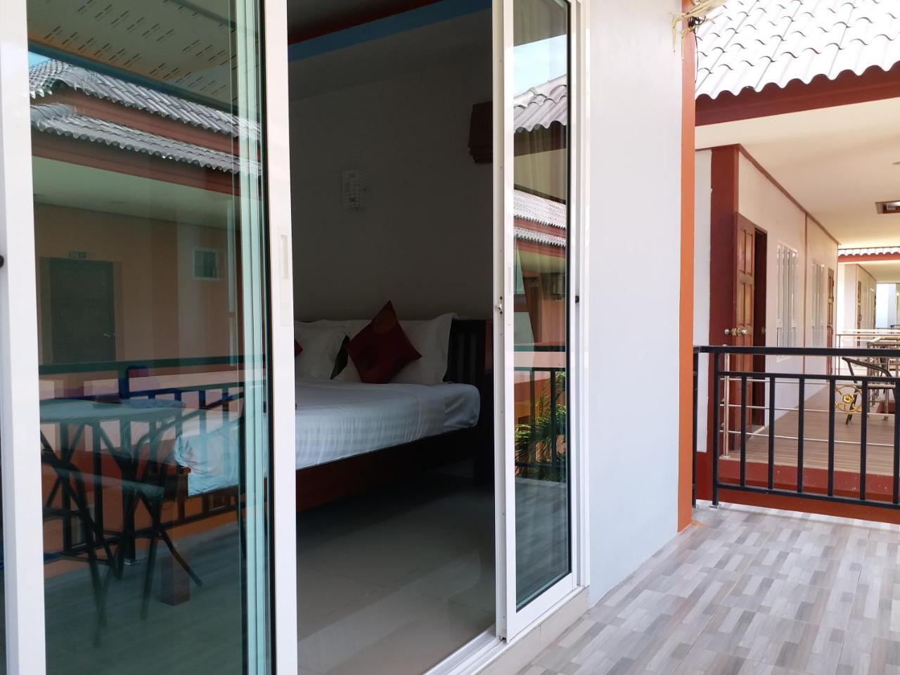 Tamarind Lanta Resort Ko Lanta Exterior foto