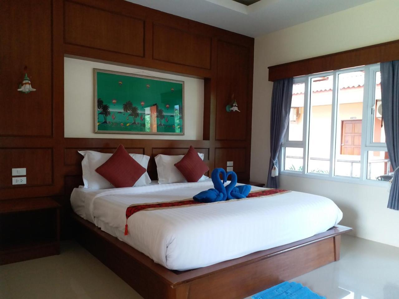 Tamarind Lanta Resort Ko Lanta Exterior foto