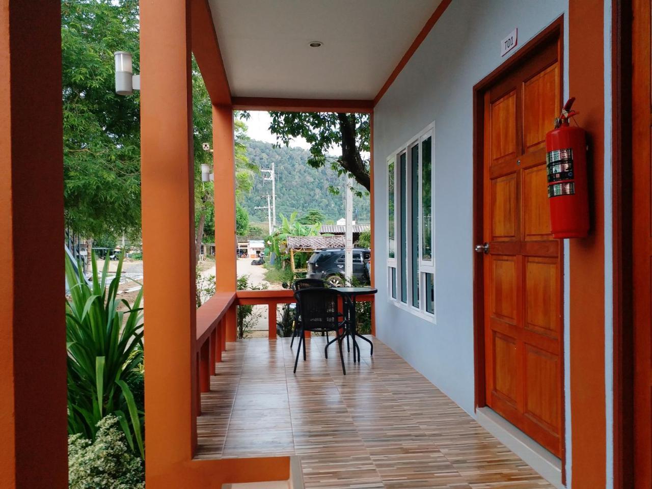 Tamarind Lanta Resort Ko Lanta Exterior foto